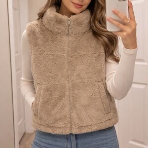 Streetwear Society Beige Faux Fur Vest